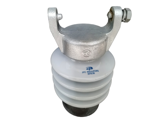 Wysoka wytrzymałość mechaniczna Izolator słupka porcelanowego C-120 Niskie straty