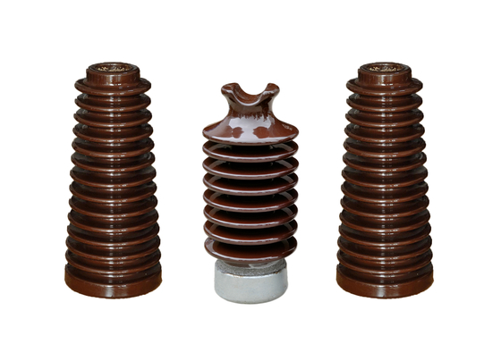 Brązowe porcelanowe izolatory słupowe o wysokości 381 mm 12,5 kN do dystrybucji energii elektrycznej