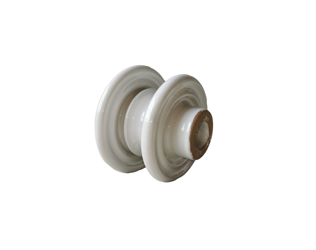 Standardowe izolatory szpuli porcelanowej OEM 1.5KV IEC