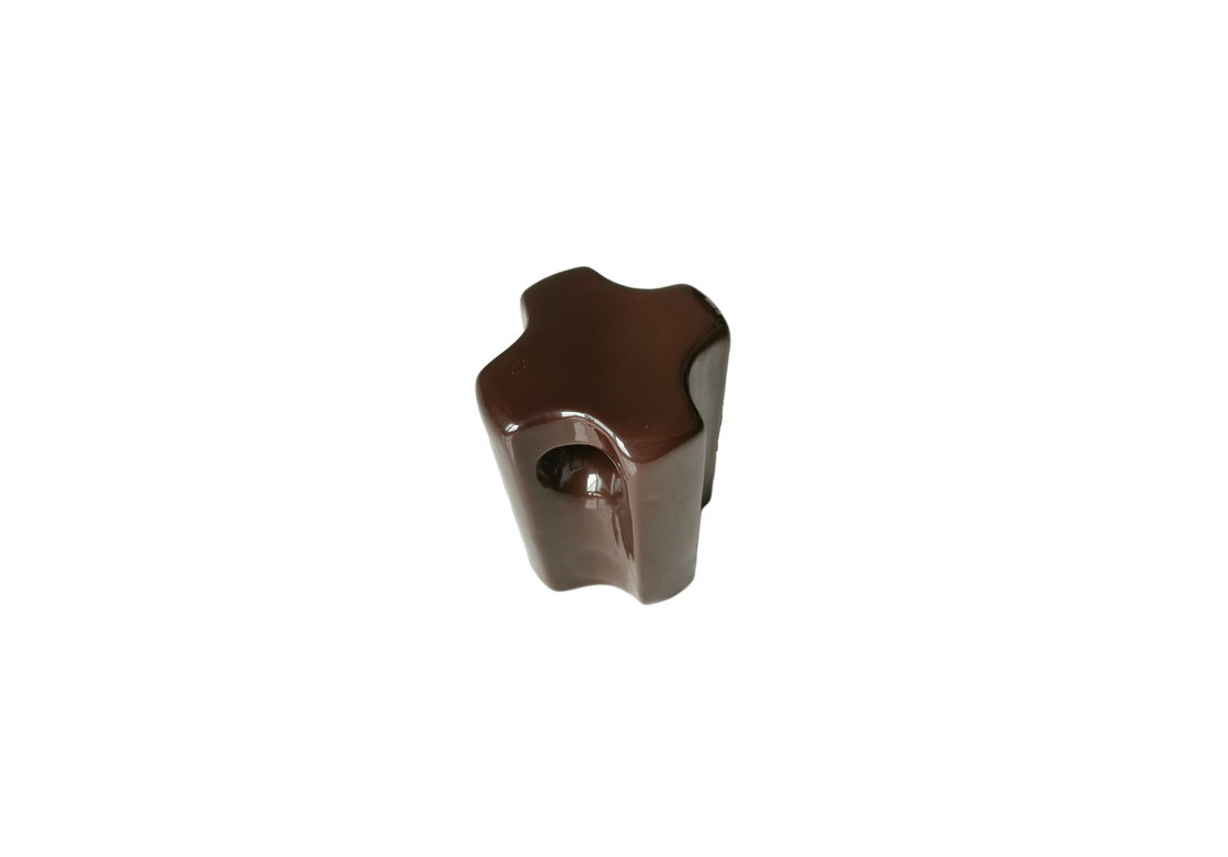 Lekkie porcelanowe izolatory naprężeń 44 kN ANSI 54-1