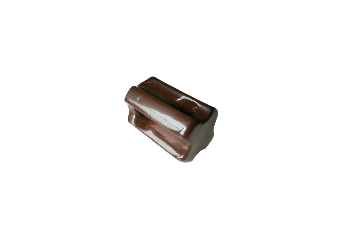 Lekkie porcelanowe izolatory naprężeń 44 kN ANSI 54-1