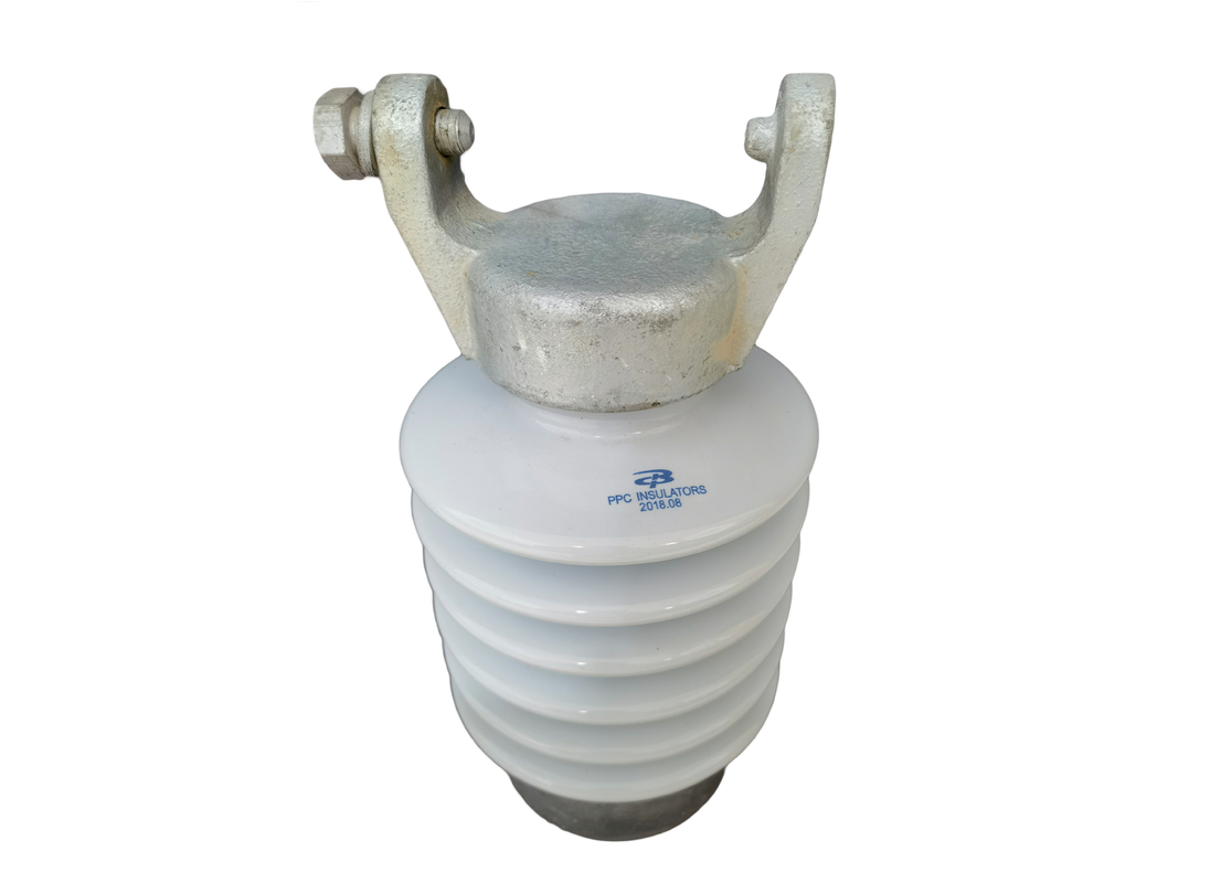 Izolator słupkowy z jasnoszarej porcelany ANSI