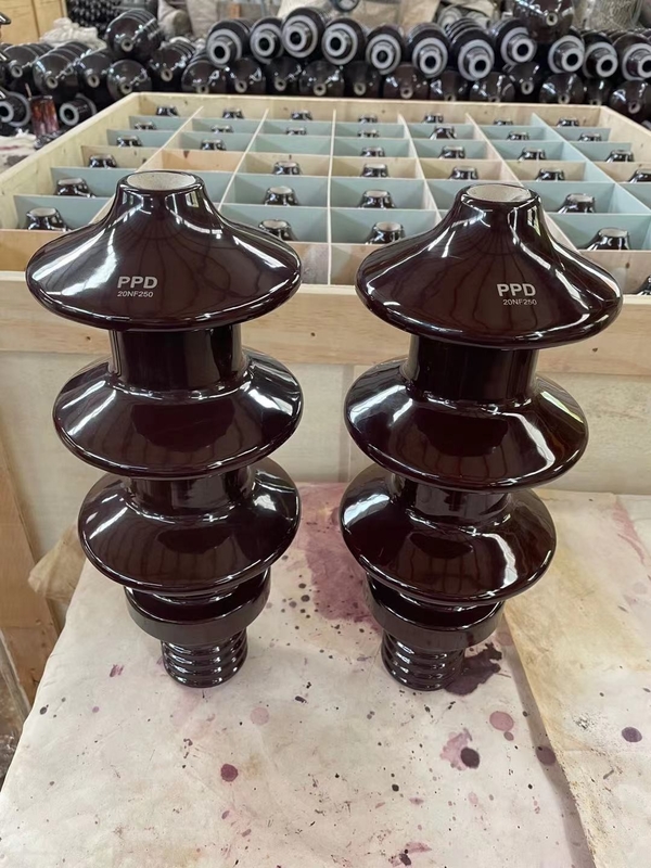 DIN42531 Brązowa porcelanowa tuleja transformatora OEM dostępna