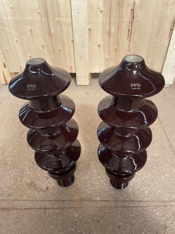 Tuleja porcelanowa transformatora DIN Standard 30kV 250A z brązowym przeszkleniem