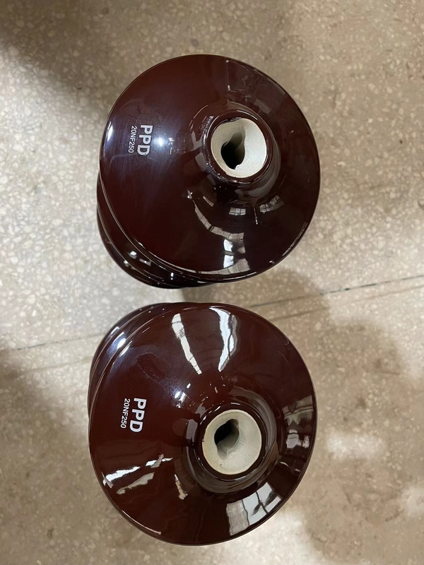 DIN42531 Porcelana C-110 Tuleja transformatora mocy Brązowa przeszklona OEM